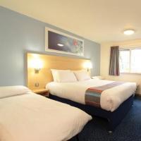 Hotel Travelodge City Airport 3*