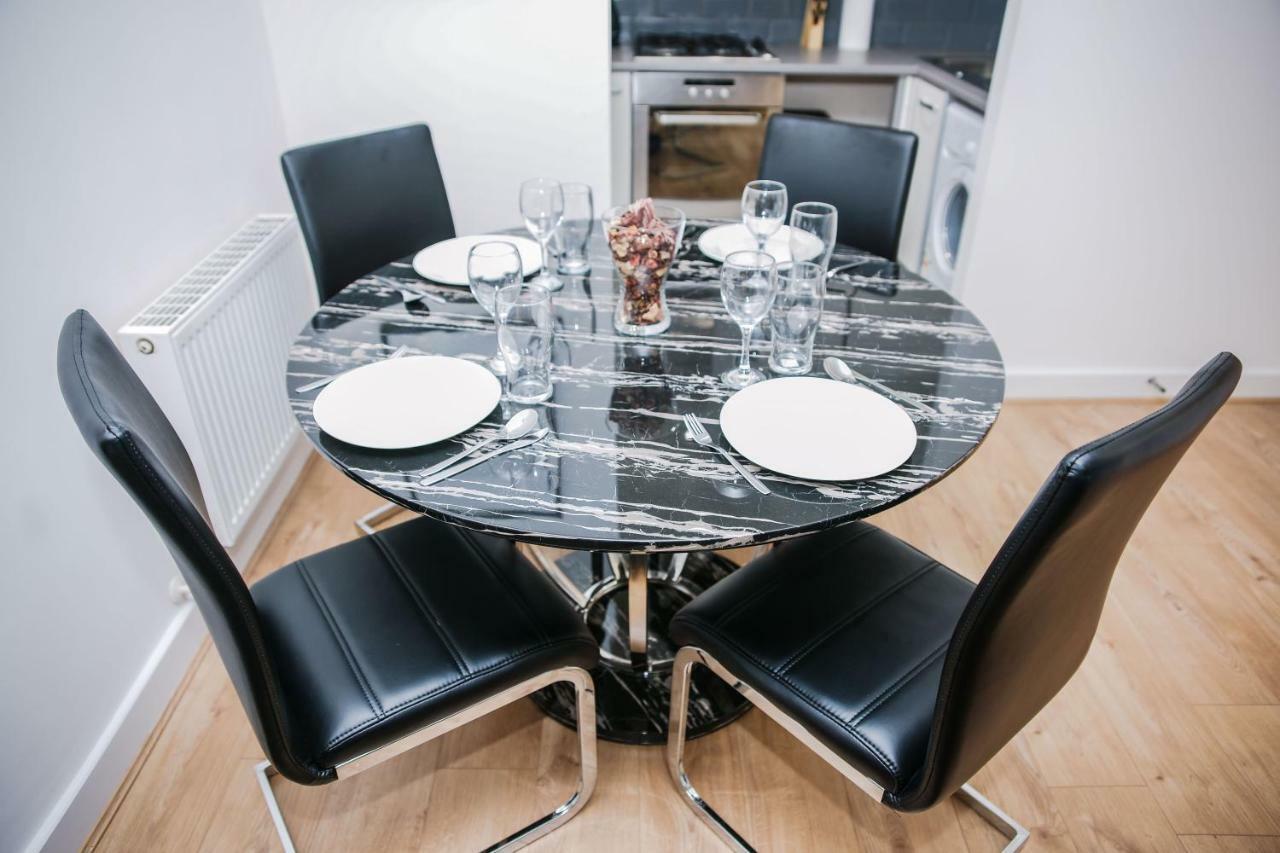 Riverside 2 Bed * Londra