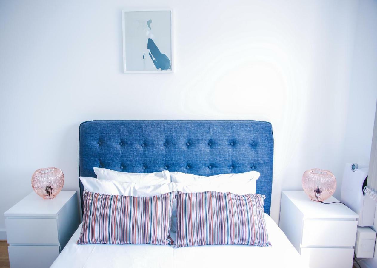 Appartamento Riverside 2 Bed Londra