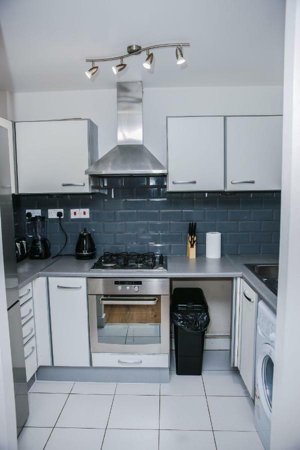 Riverside 2 Bed Appartamento