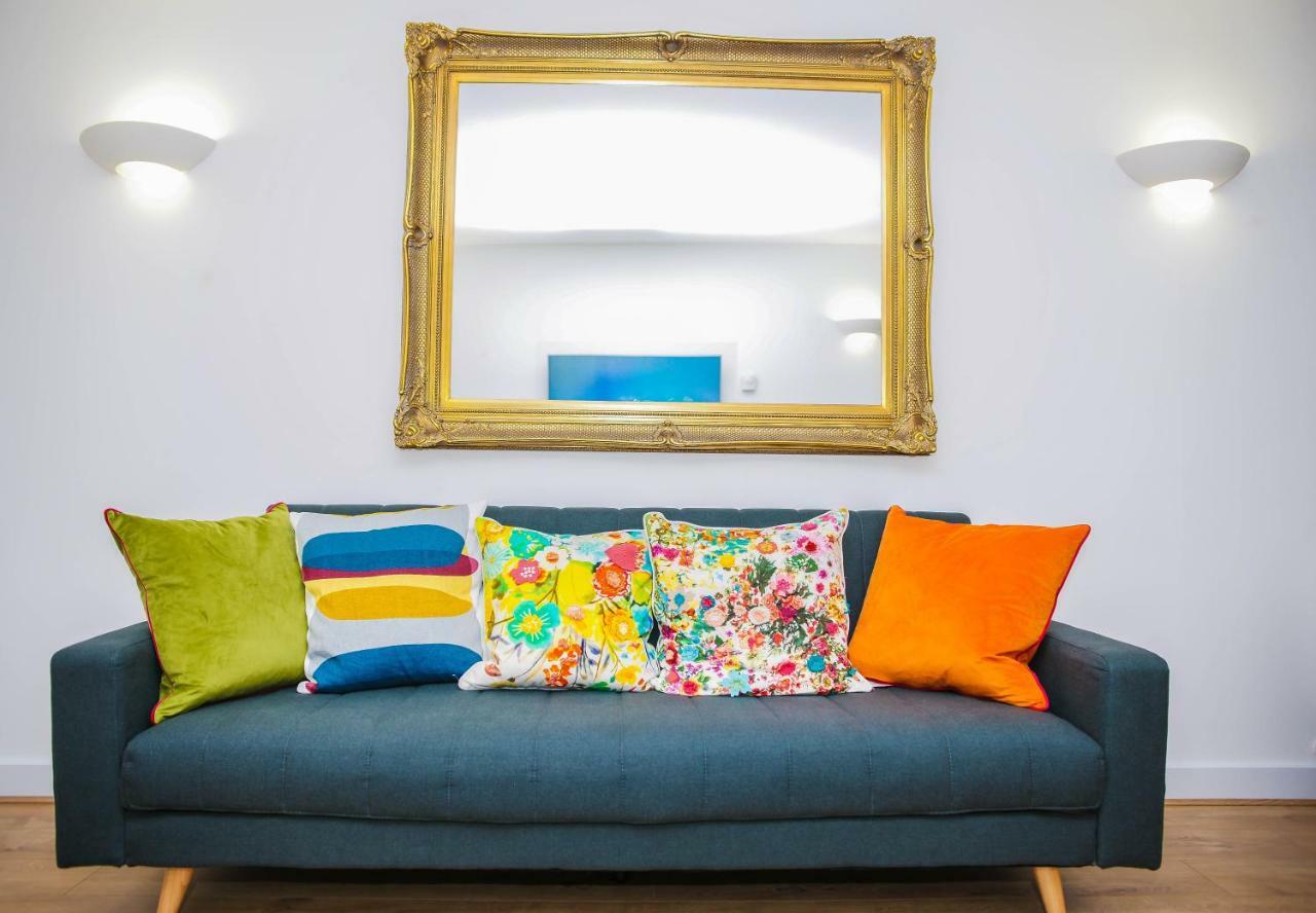 Riverside 2 Bed * Londra