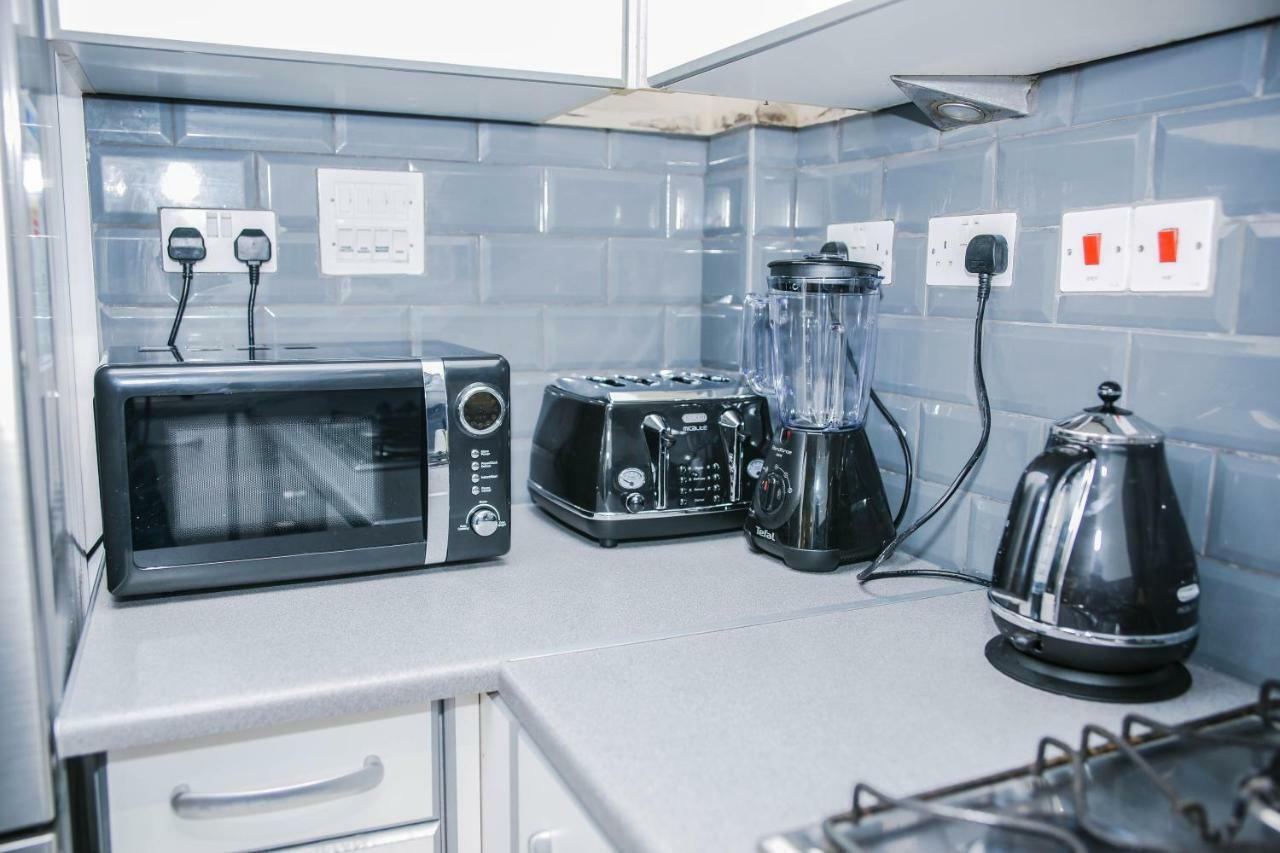 Riverside 2 Bed * Londra