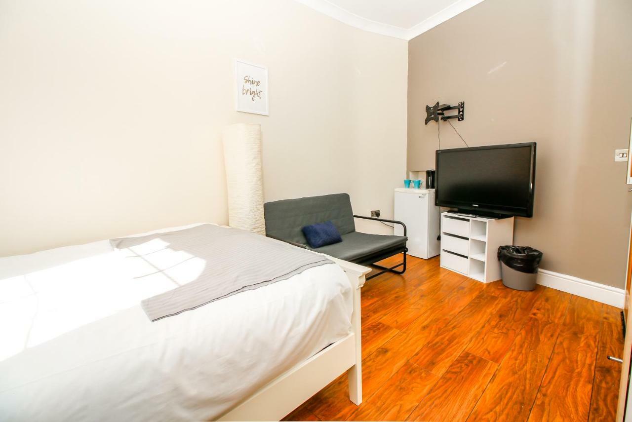 Private En-suite @ Liverpool Street, Brick Ln