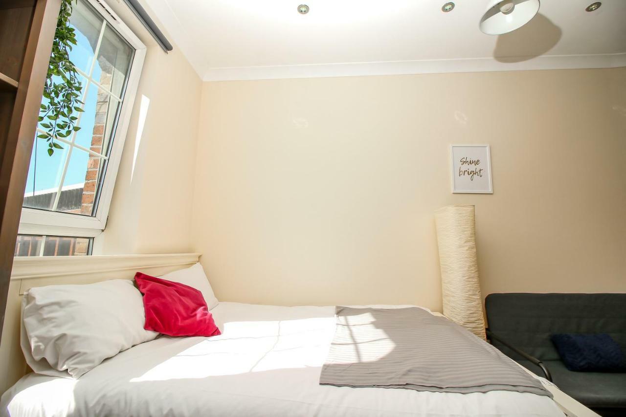 Private En-suite @ Liverpool Street, Brick Ln