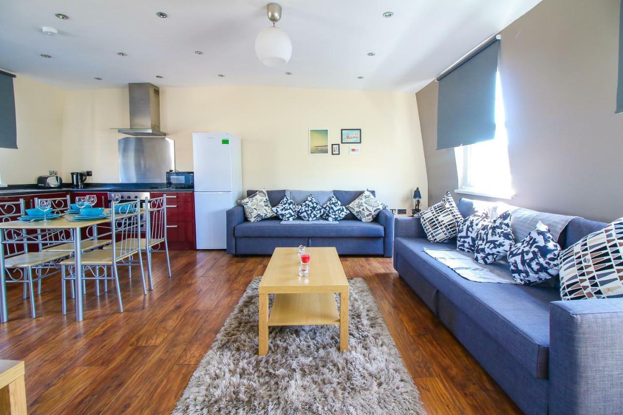 View Flat @ Liverpool St. Appartement *