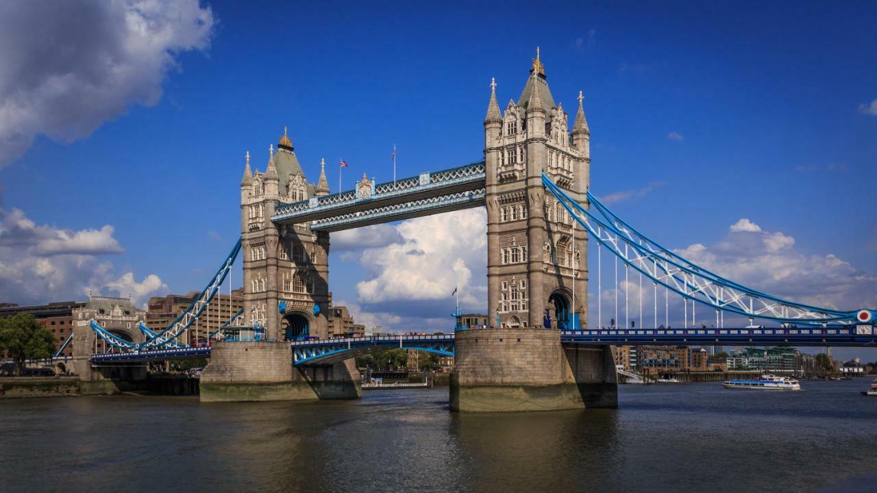 Donatello Tower Bridge 3* London
