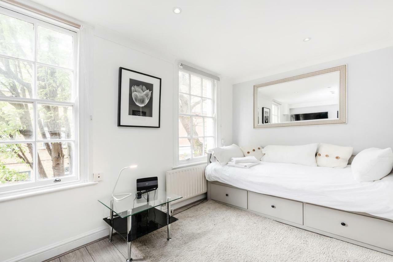 Ai Deluxe Apartment London