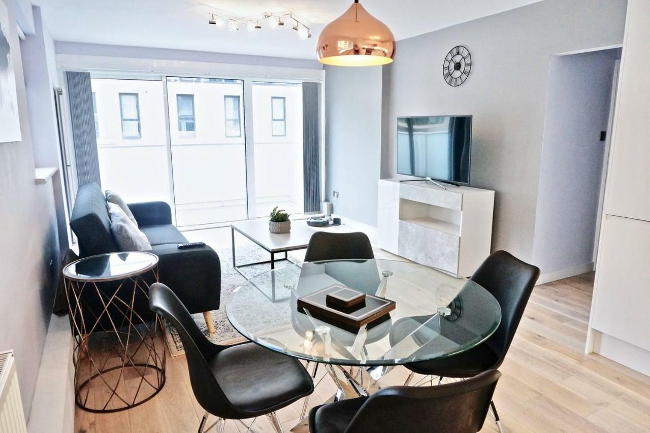 Apartment 2br/2bath Luxury Modern Flat In The *