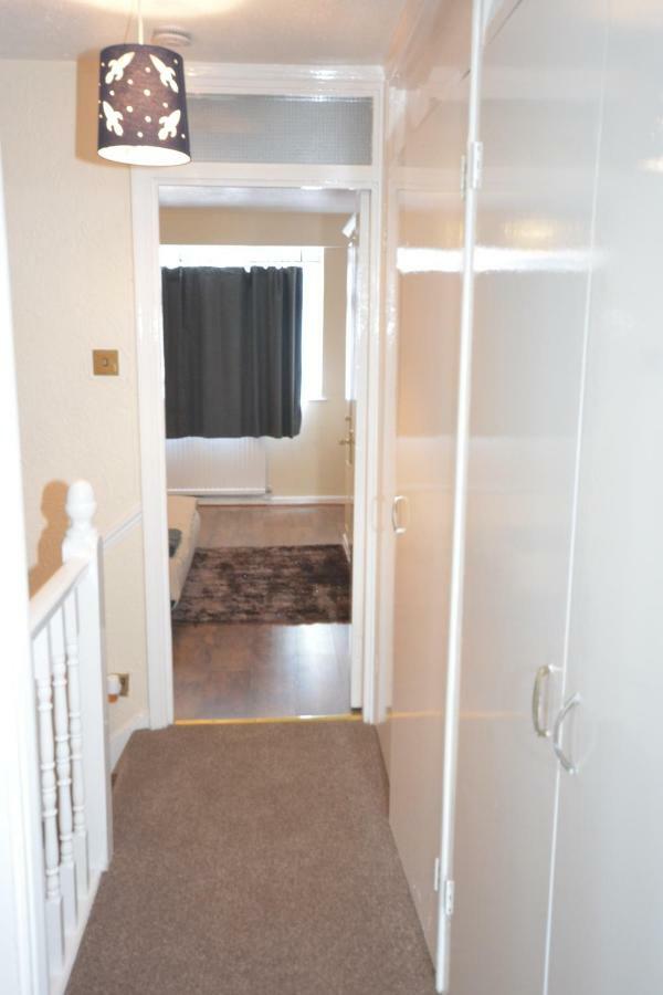 Vakantiehuis Four Bedroom Townhouse 12 Minutes Walk To Excel Exhibition Centre