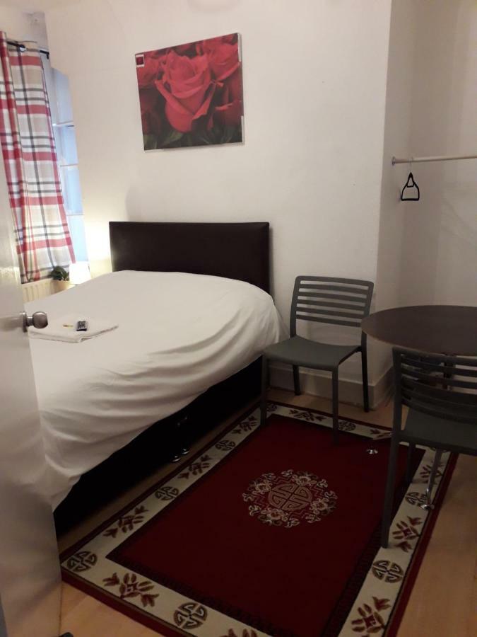Guest house 20 East Tenter Street *