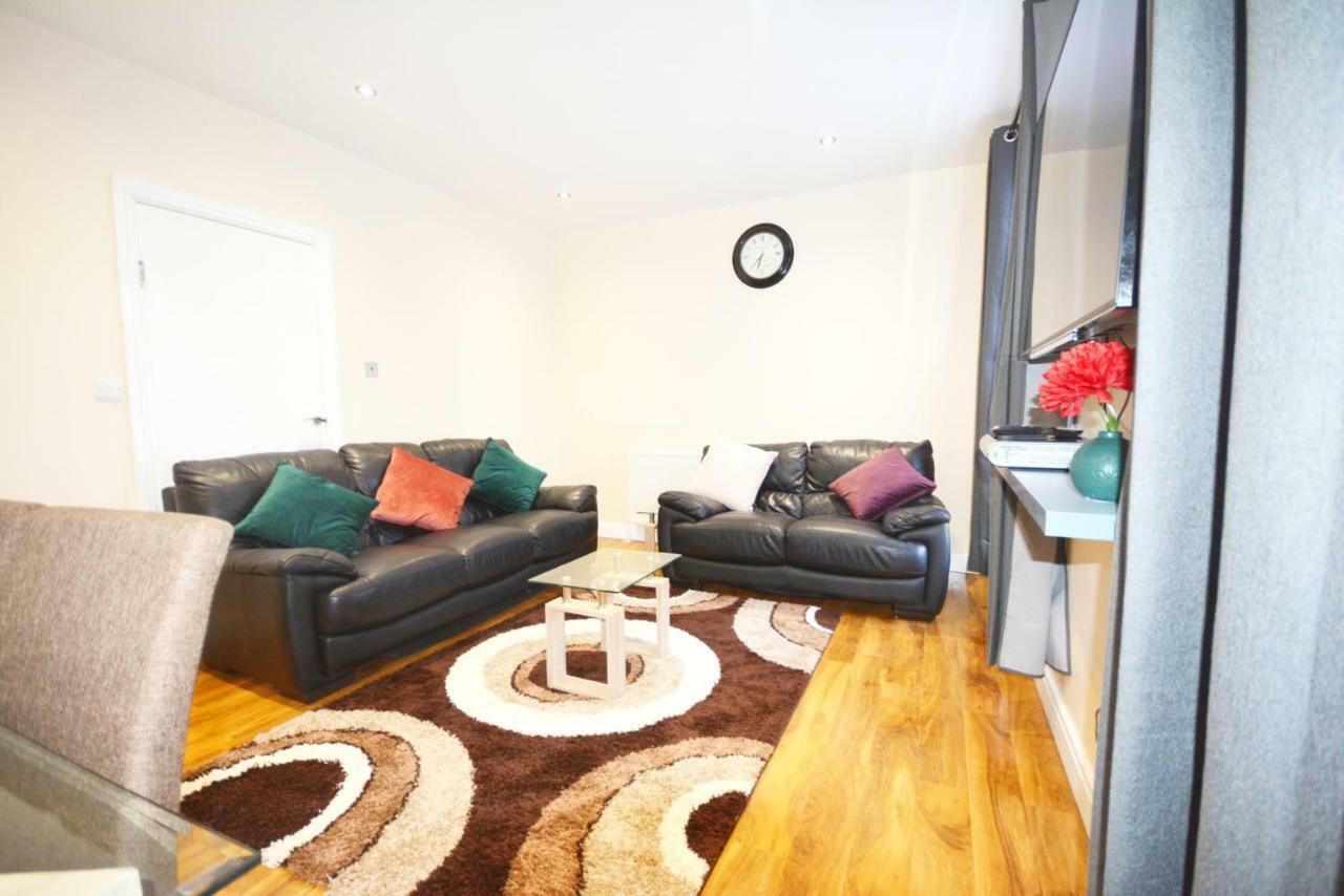 Modern 4 Bedroom Apartment
