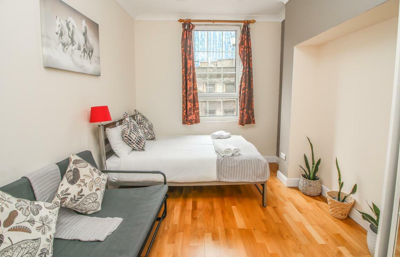 View Flat @ Liverpool St. Appartement *