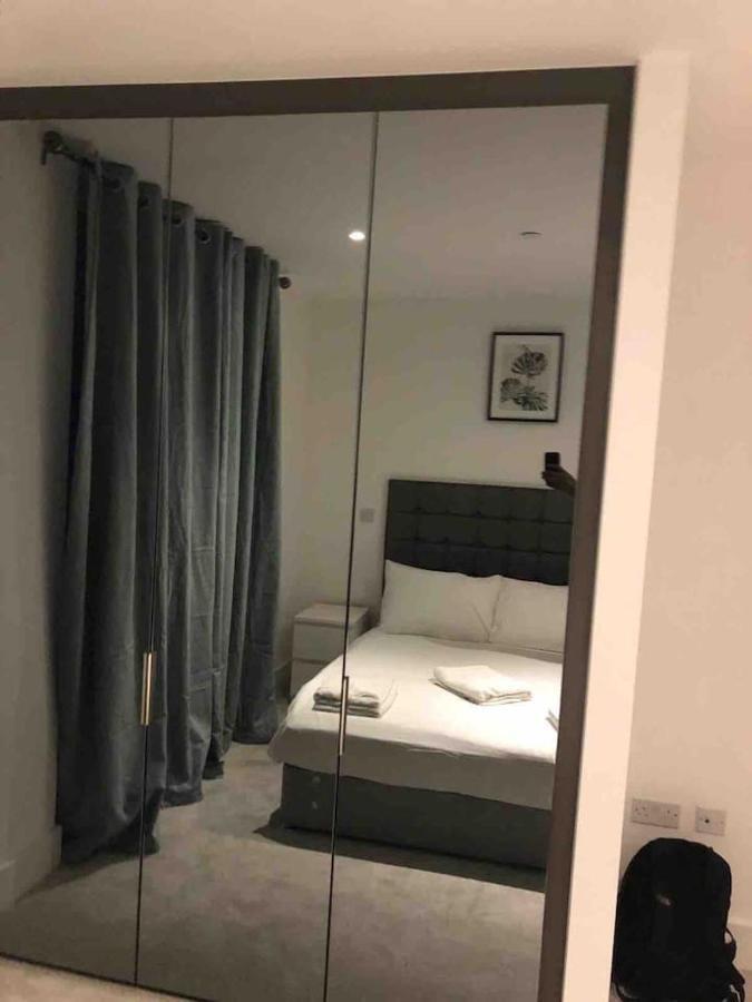 High View Two Bedroom In Woolwich Appartement