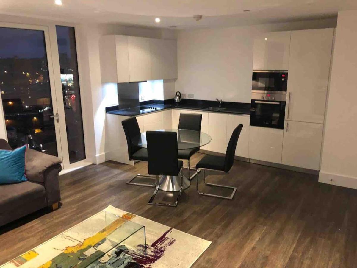 Appartement High View Two Bedroom In Woolwich Londen