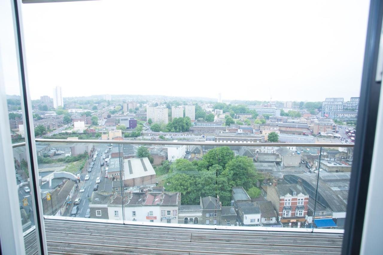 High View Two Bedroom In Woolwich Appartement