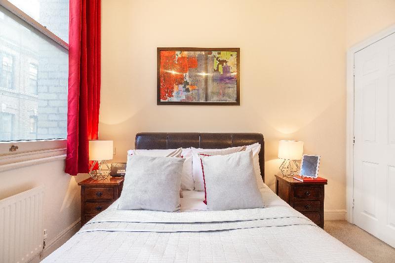 Deluxe Creechurch Lane Serviced Hotel