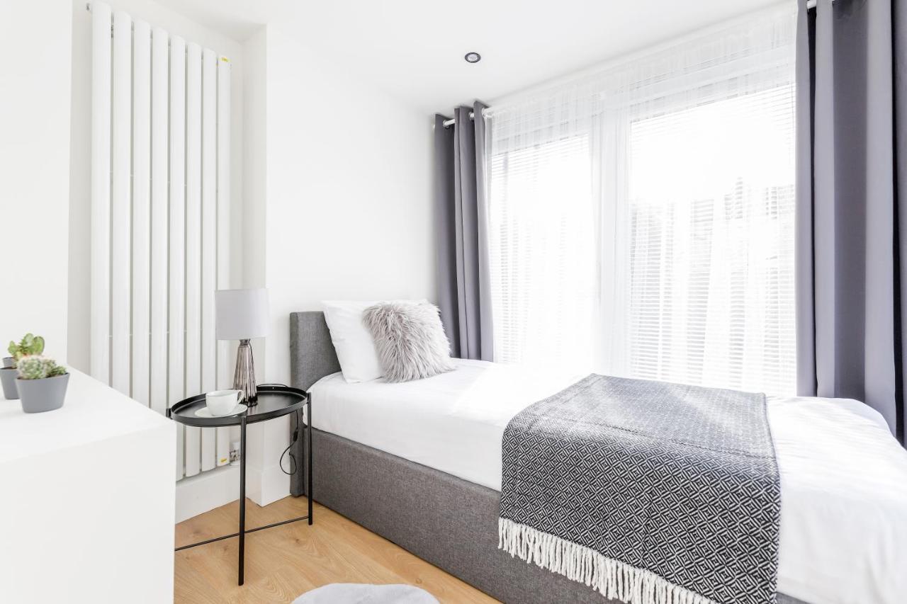 2 Bedrooms Serviced Excel Exhibition Centre, O2 Arena, Stratford Olympic City, Forest Gate, Central Apartment London
