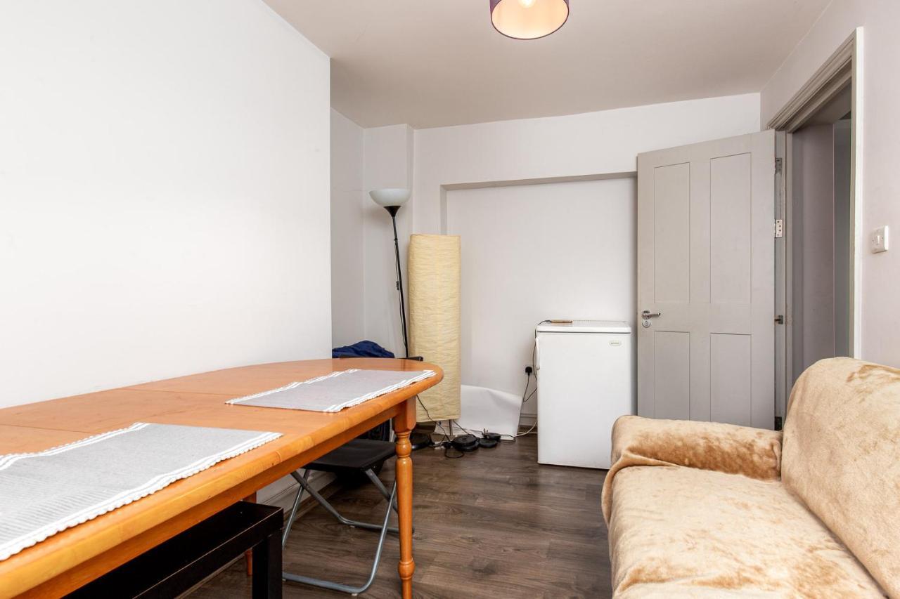 Guest house Clemence Street London