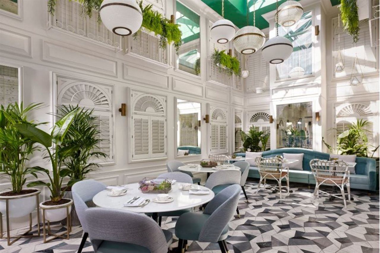 100 Queen's Gate London, Curio Collection By Hilton Hotel London