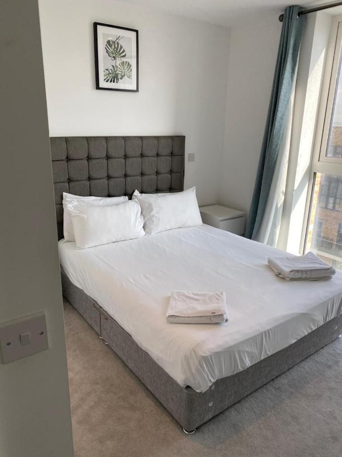 High View Two Bedroom In Woolwich Appartement *