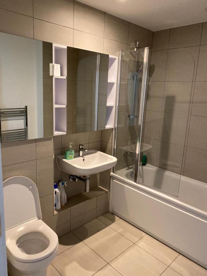 High View Two Bedroom In Woolwich Appartement