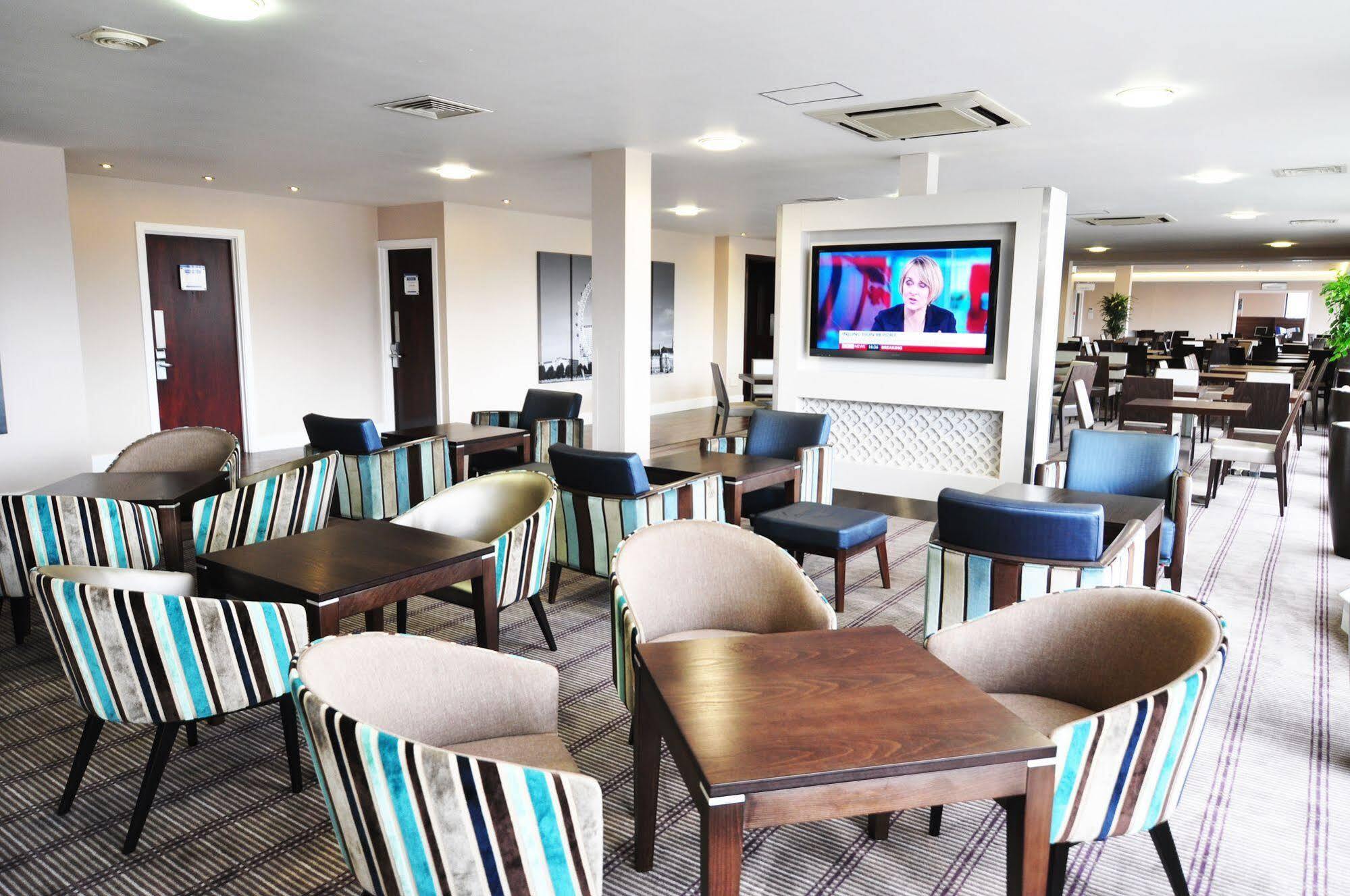 Hotell Express Royal Docks By Ihg