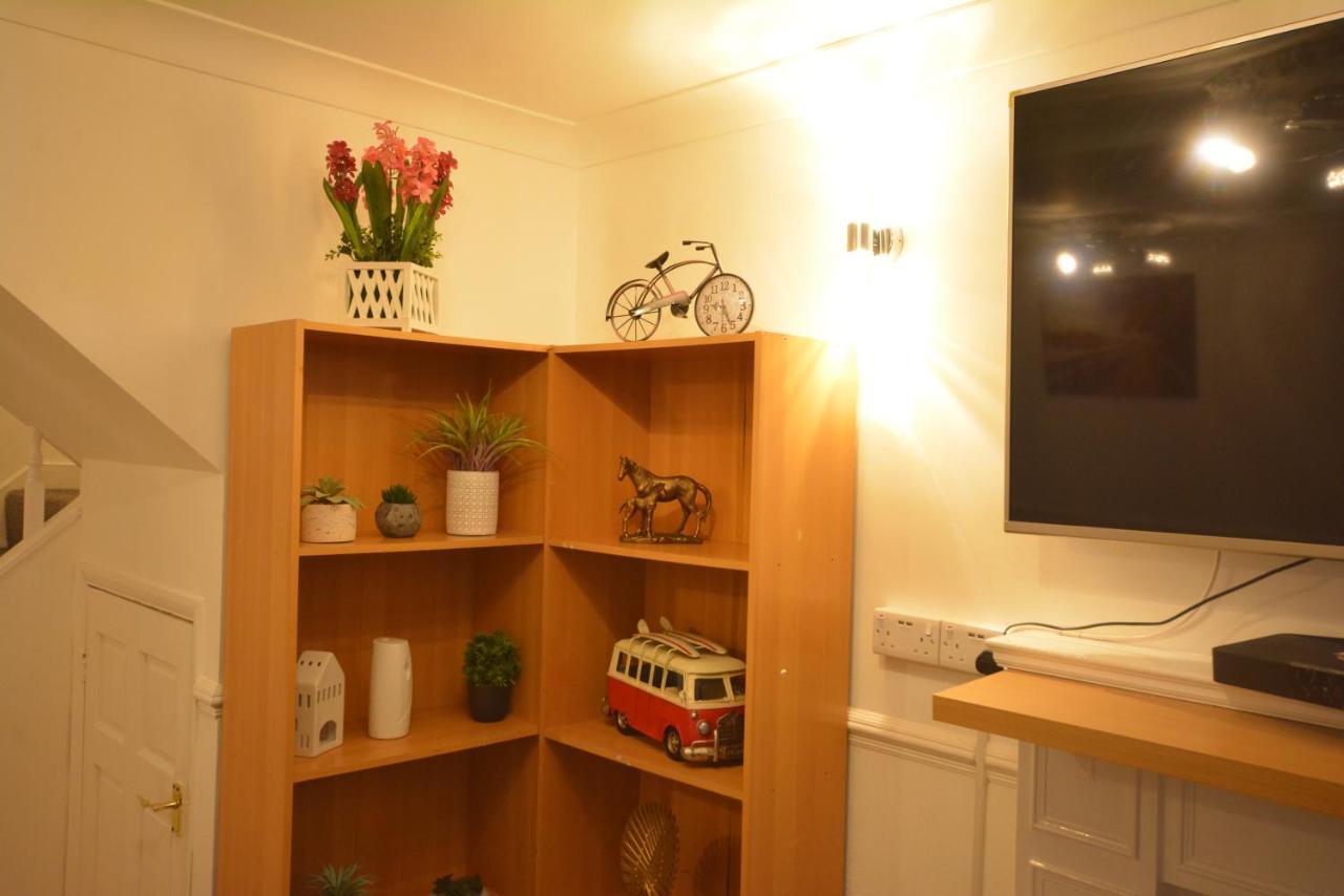 Appartement Five Bedroom Townhouse Near Excel Exhibition Centre Londen