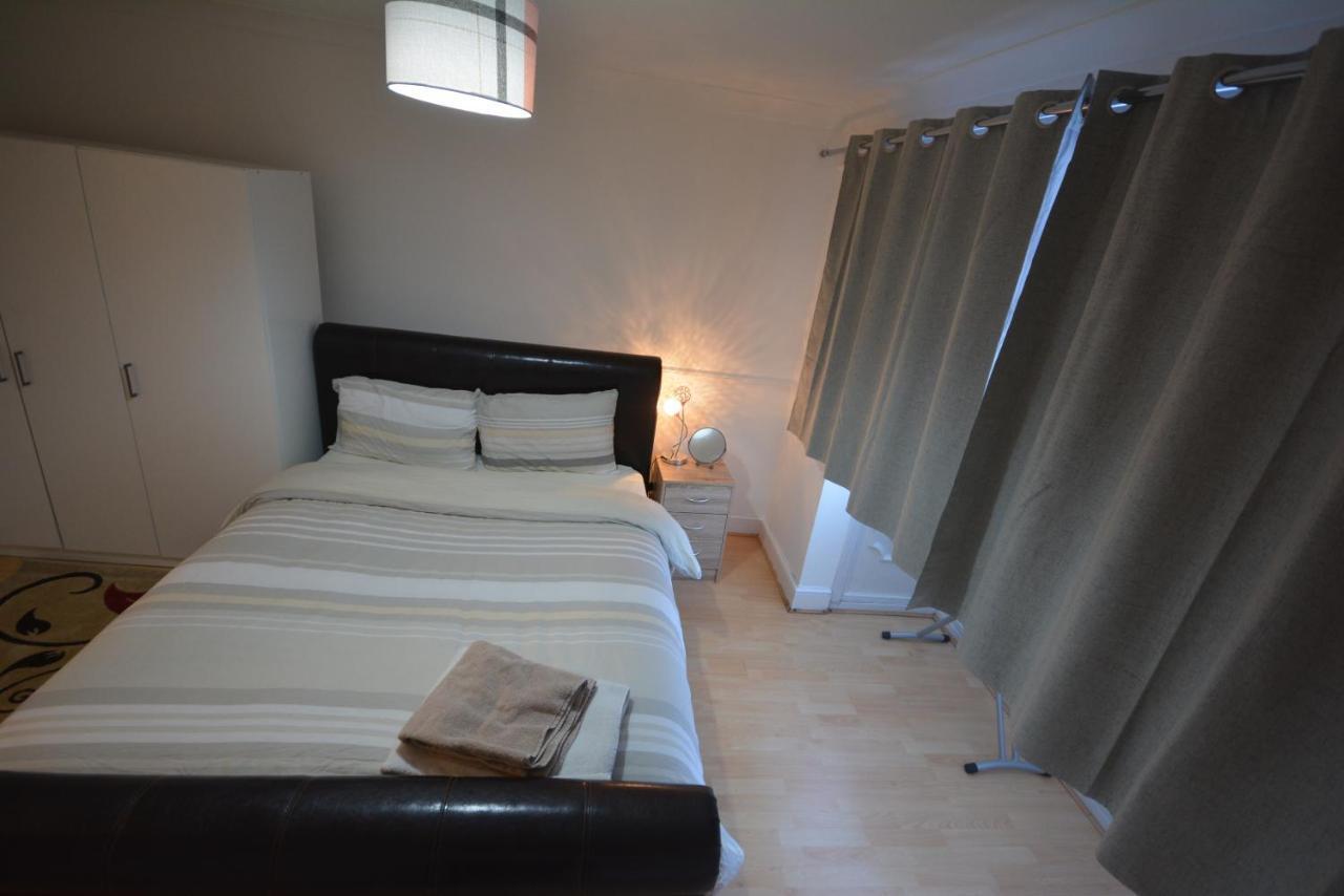 Appartement Five Bedroom Townhouse Near Excel Exhibition Centre Londen