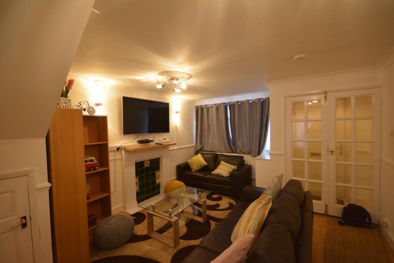 Five Bedroom Townhouse Near Excel Exhibition Centre Appartement *