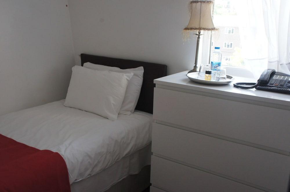 Plaza 3* London