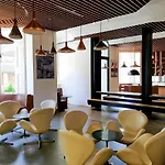 Mowbray Court Hotel