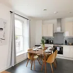 LCA - Luxury Apartment in Camden Central London