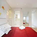 Trafalgar Square - Piccadilly Circus Apt Vr