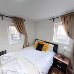 Modern 2 Bed Flat In Paddington Near Hyde Park For Up To 4 People