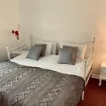 Beautiful 2 Bedroom Flat In Camden