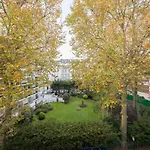 Bayswater Hyde Park Apartments