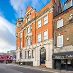 Spacious Duplex Near West Hampstead 4 Minutes To Tube
