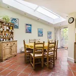 Guestready - Gorgeous Victorian Home Wgarden Up To 6 Guests!