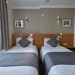 Luna And Simone Hotel