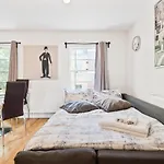 Angel Apartments
