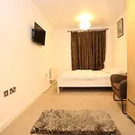Bridge House Apartment