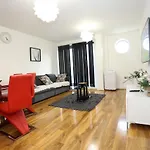Bridge House Apartment