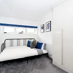 Ida Pod Places - New Cross Gate