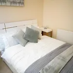 Comfy Spacious Apartment In Canary Wharf