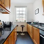 Mayfair Serviced Apartments