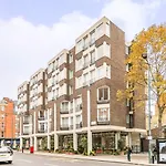 Sloane Square Luxury Flat (4 Guests)