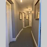 Spacious, Bright Twin Studio Apartment