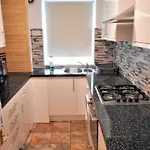 Stunning Lovely 3- Bedroom Fulham Home With Roof Terraces