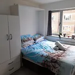 Lovely Double Rooms In Shared 3 Apartment