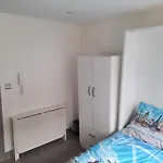 Lovely Double Rooms In Shared 3 Apartment